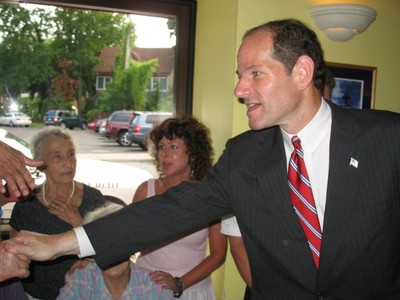 Spitzer greets Cornwall democrats