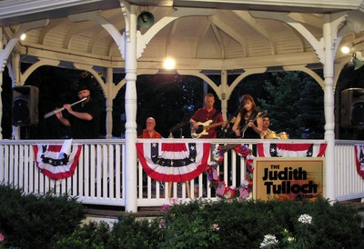 The Judith Tulloch Band. Photo by Frank Ostrander.