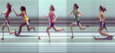 Cuffe (#1 in green) places 4th in the race.  Photo of the top finishes courtesy of Footlocker.