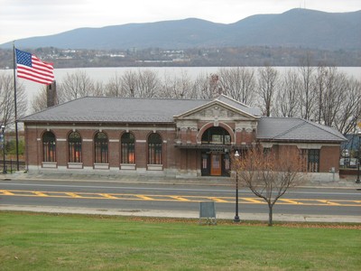 The art auction will be held at the newly restored train station in Newburgh.