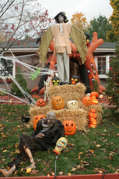 Halloween at the Morriseys.  Photo by Maureen Moore.