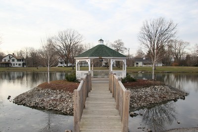 Gazebo at Ring's Pond. Photo by David Speck