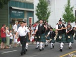 Rusty O'Dell marching in front of the MacLeods of Cornwall in the 4th of July parade in 2006.