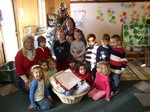 The Young Naturalists Pre-k program (the Turtles) with Sandy Dixon, Program Director and Kim Keller, DVM.
