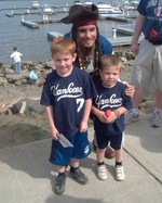 Cameron and Jayden meet the pirate, Jack Sparrow.