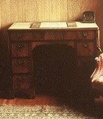 The mahogany kneehole desk